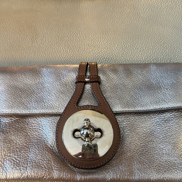 Chloe Silver Metallic ClutchWith Silver Closure - Picture 2 of 6